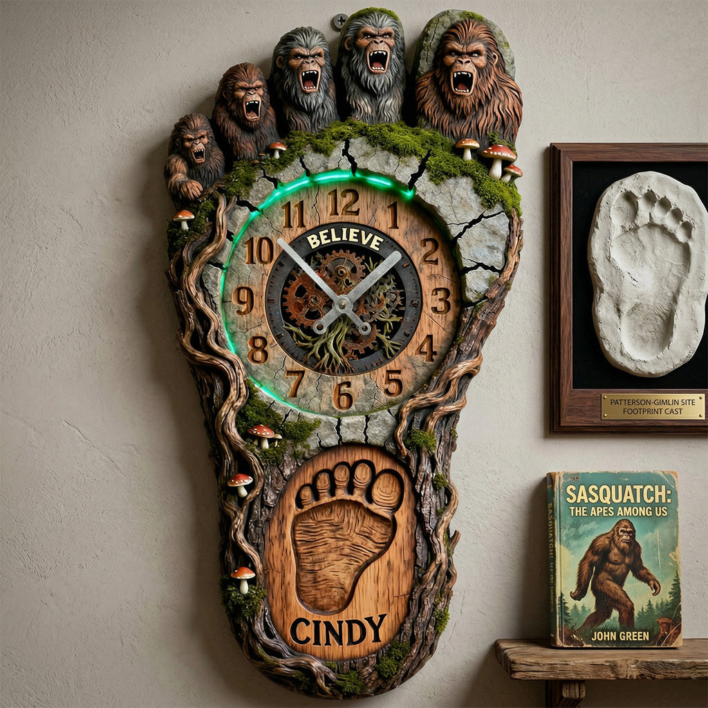 Bigfoot Hanging Wall Clock - Personalized Gifts 01hutn240326