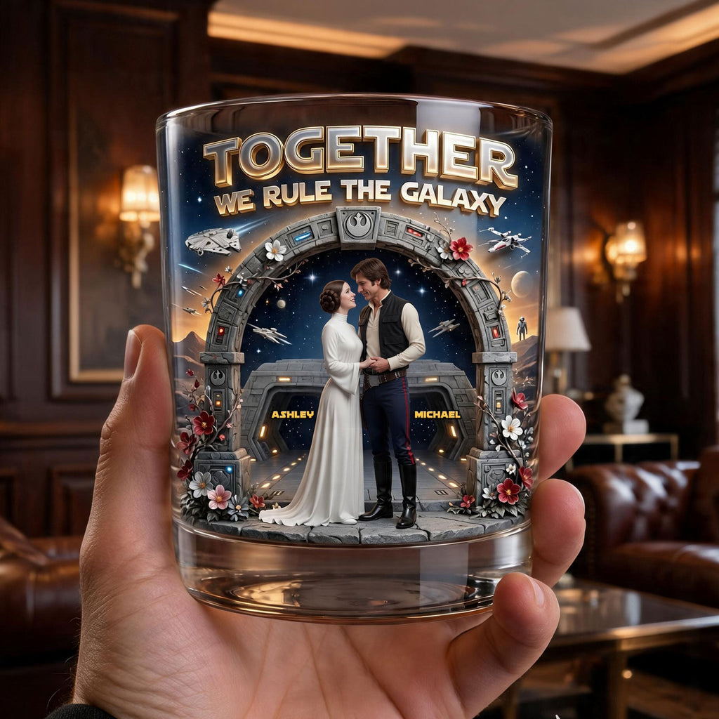 Romantic Couple Round Glass - Personalized Gifts For Couple 03tyti150626
