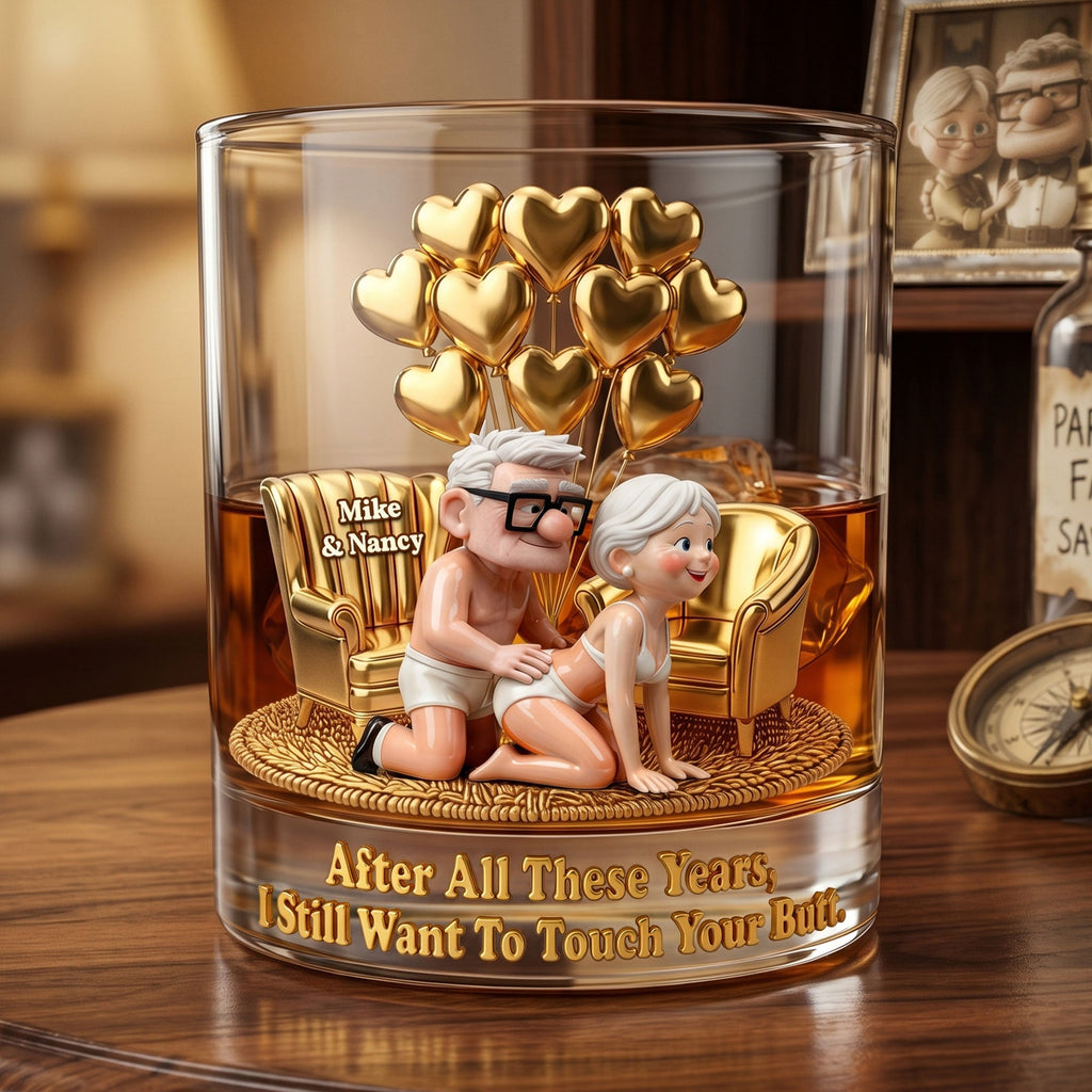 Funny Old Couple Round Glass - Personalized Gifts For Couple 05OHTI040626